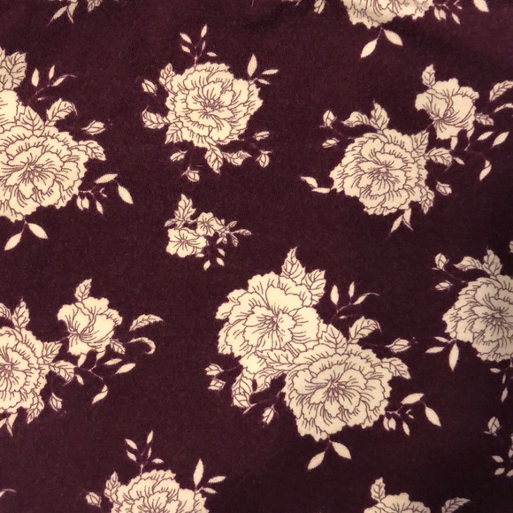 Forever 21 Floral Crop Top - Picture 3 of 5